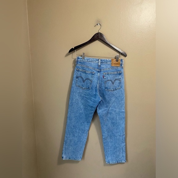 Levi’s High Rise Wedgie Straight Jeans Medium Wash - Picture 5 of 5